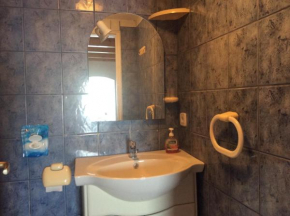 Apartman Ustrine